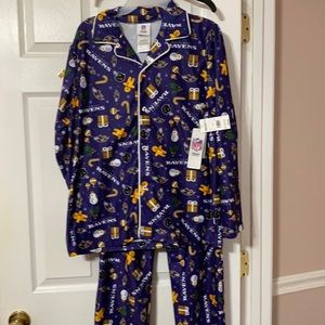 2 pc women’s Baltimore Ravens NFL Team Apparel pj set; 100% polyester;
